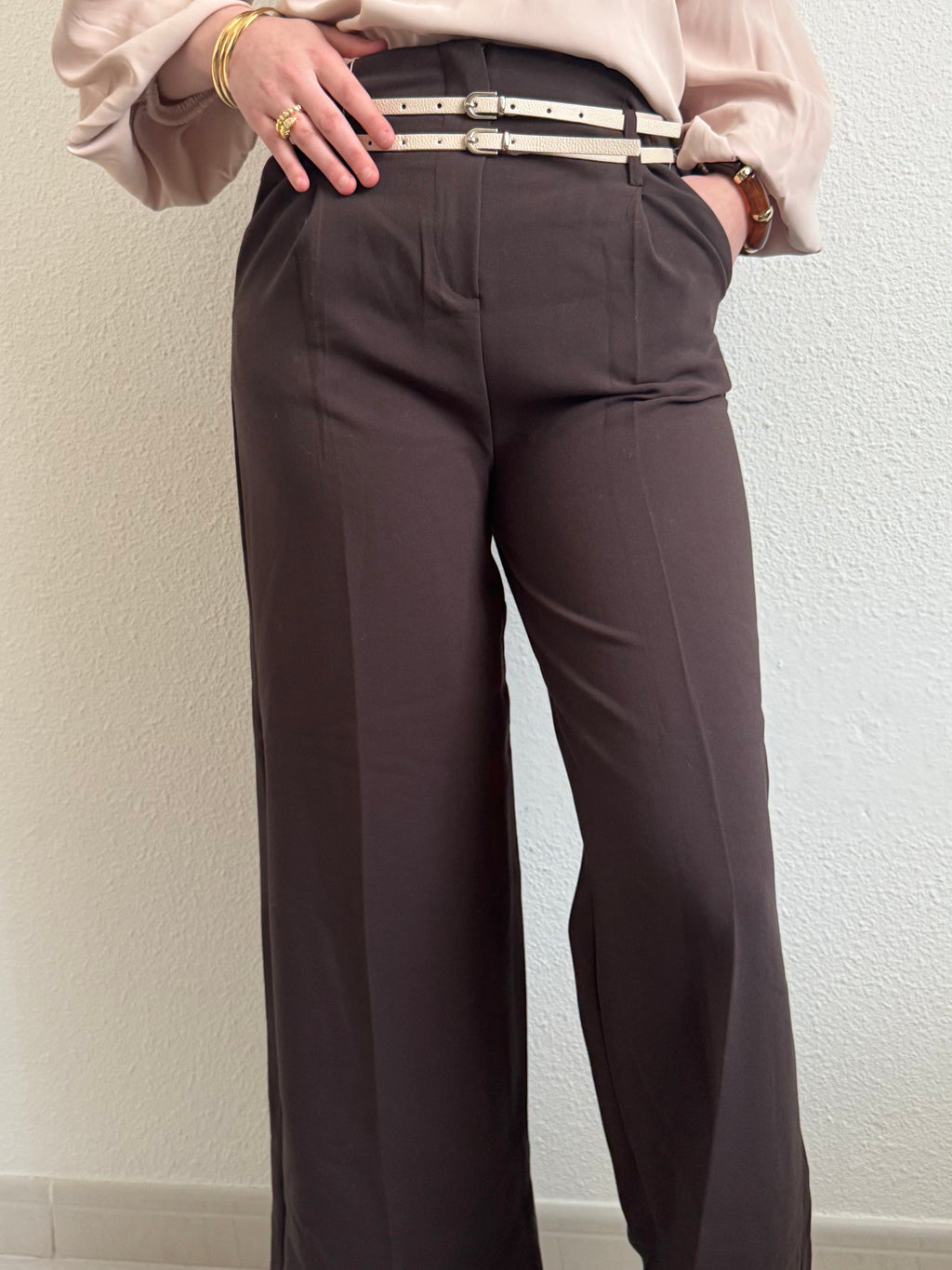 Pantalon classique avec double ceinture beige 