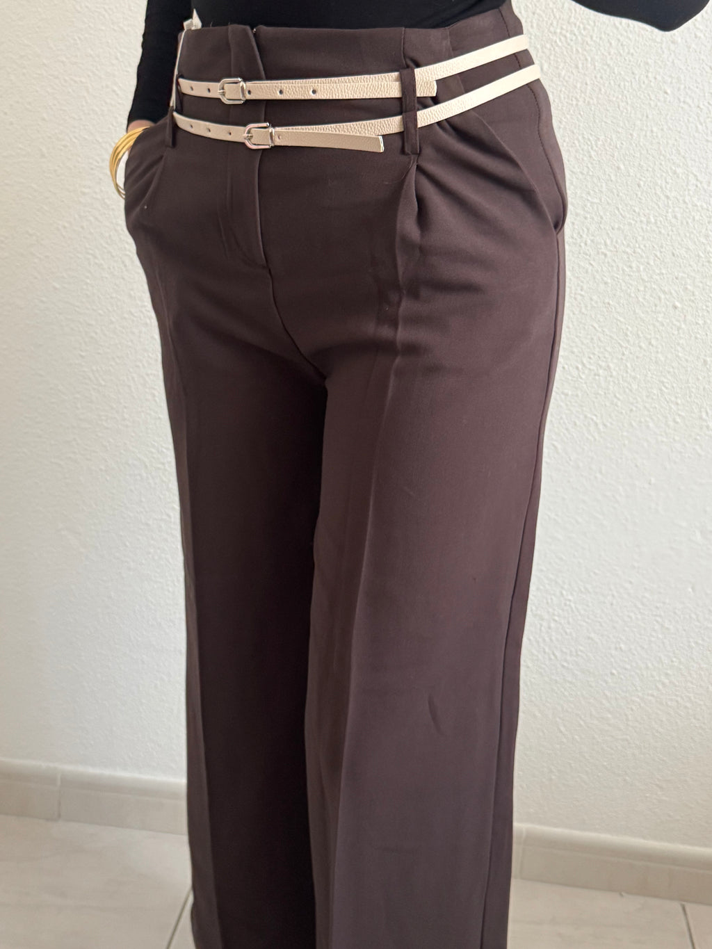 Pantalon classique avec double ceinture beige 