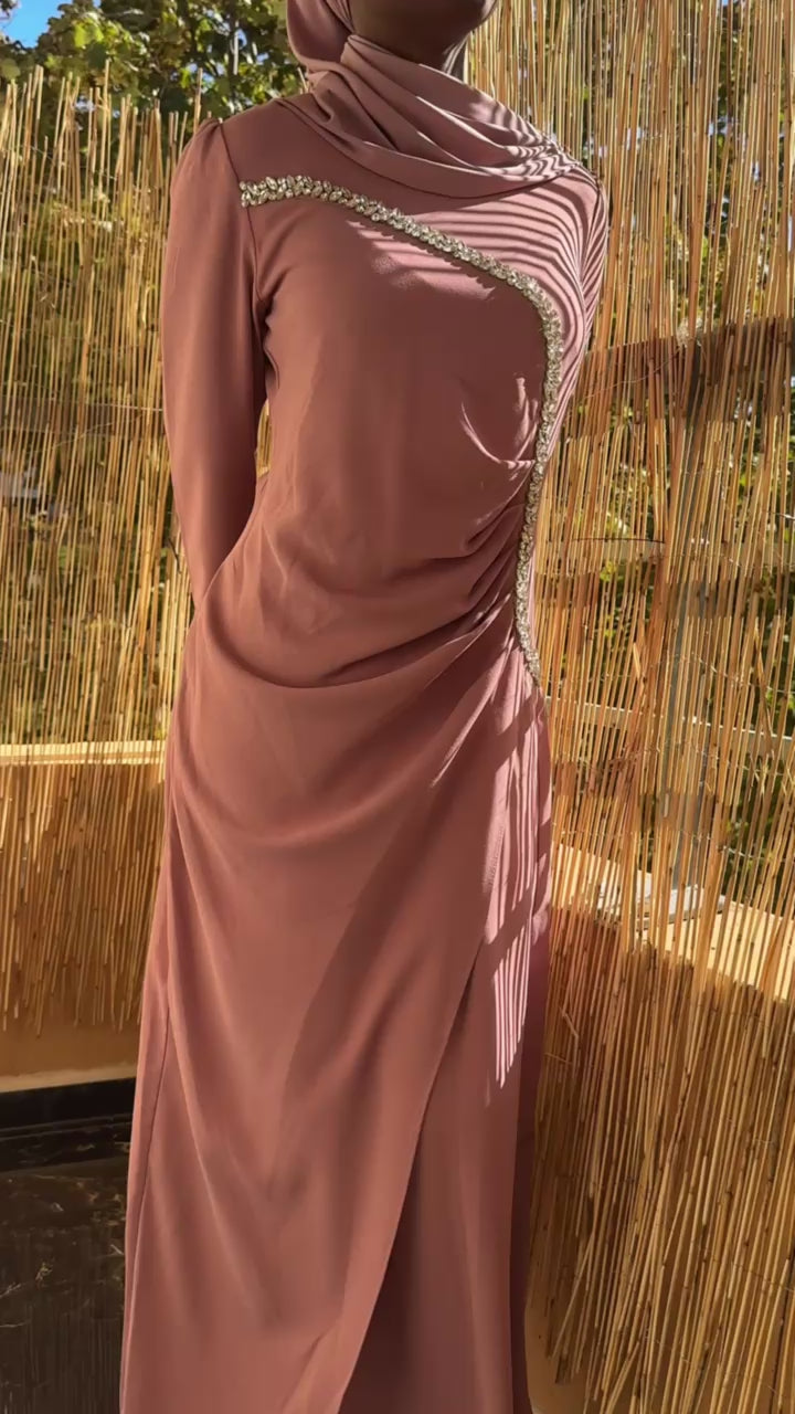 Robe pinky à strass